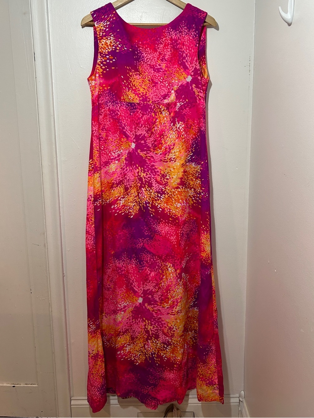 Vintage Hawaiian Vibrant Pink & Orange Sleeveless Maxi Dress